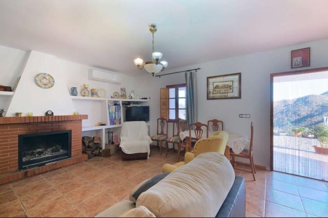 3 soverom Villa til salgs i Comares med svømmebasseng garasje - € 300 000 (Ref: 8848065)