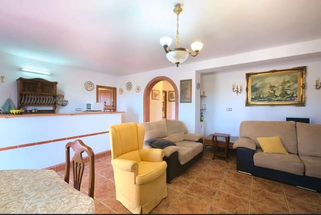 3 soverom Villa til salgs i Comares med svømmebasseng garasje - € 300 000 (Ref: 8848065)