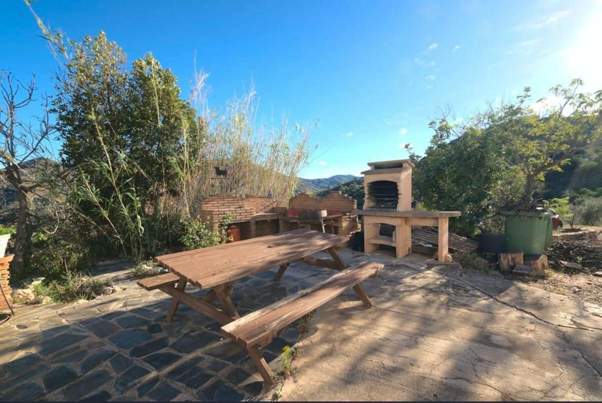 3 soverom Villa til salgs i Comares med svømmebasseng garasje - € 300 000 (Ref: 8848065)