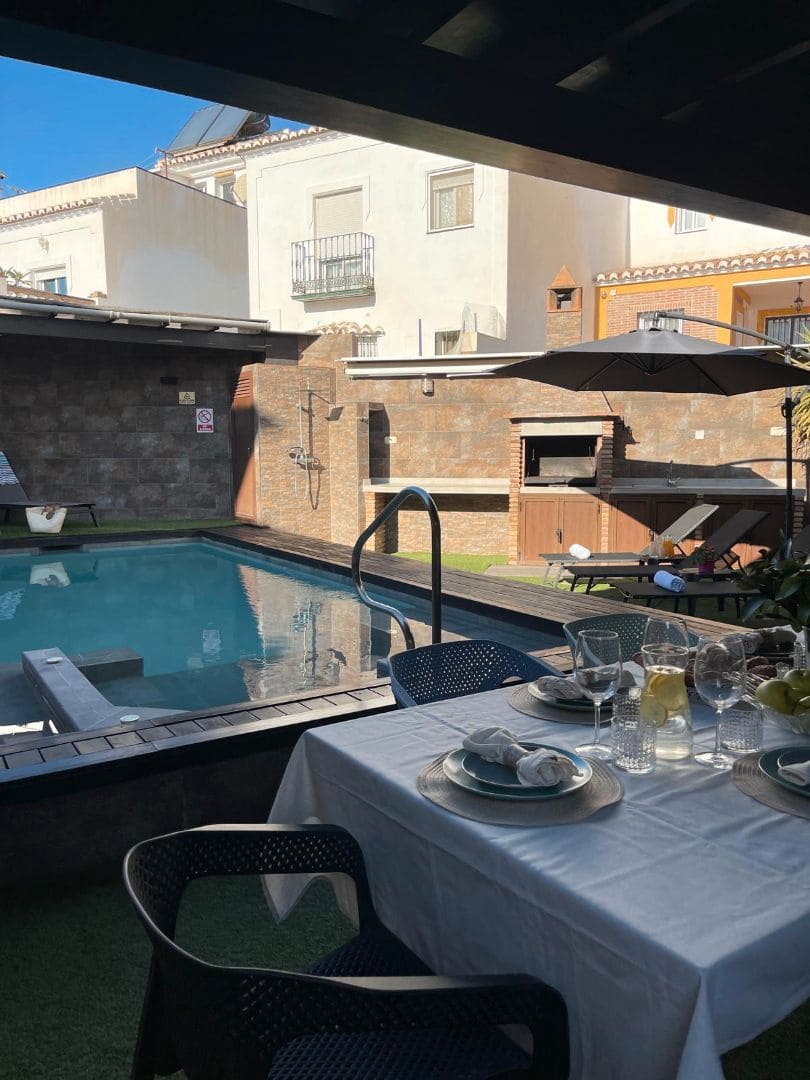 5 soveværelse Villa til salg i Nerja med swimmingpool - € 750.000 (Ref: 8909661)