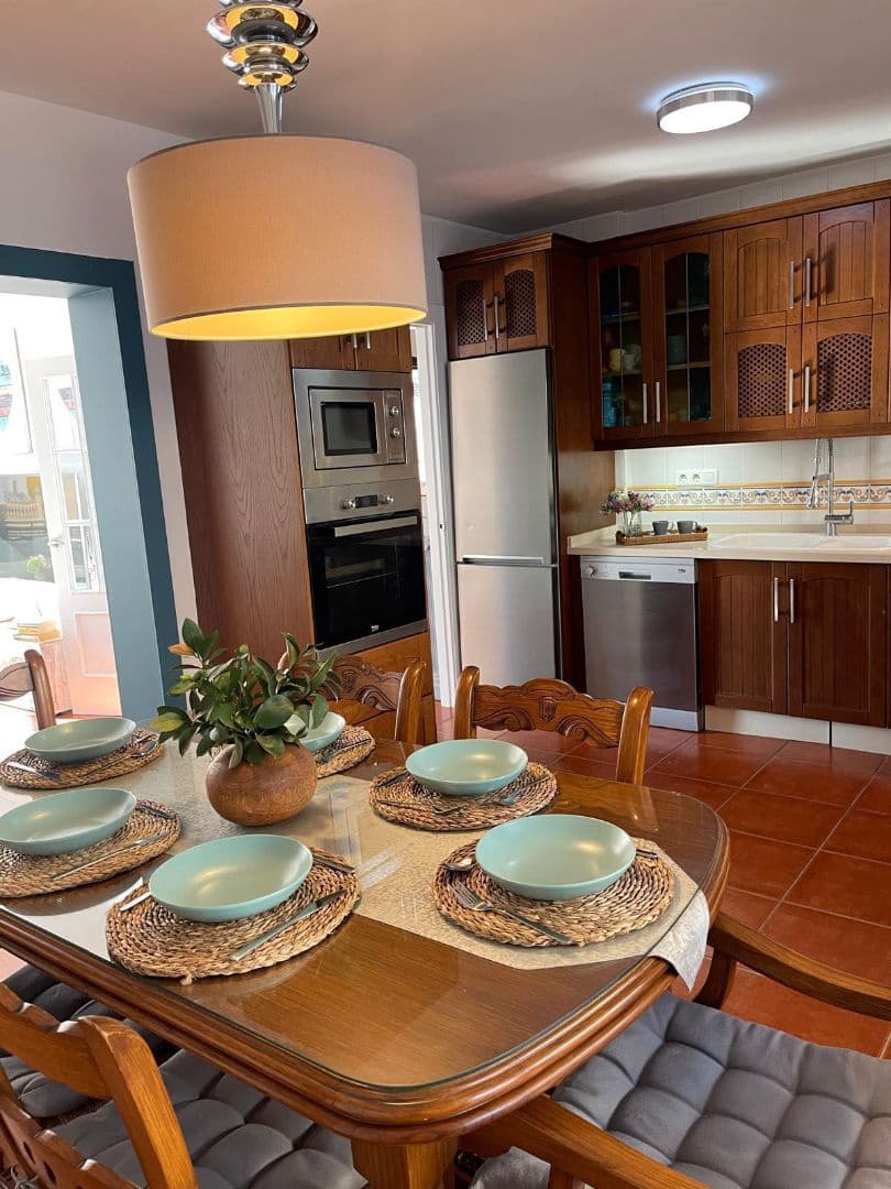 5 soveværelse Villa til salg i Nerja med swimmingpool - € 750.000 (Ref: 8909661)