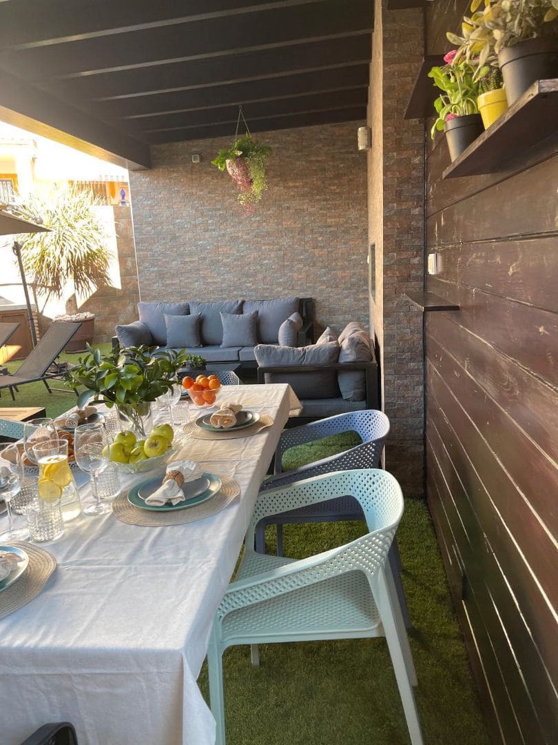 5 soveværelse Villa til salg i Nerja med swimmingpool - € 750.000 (Ref: 8909661)