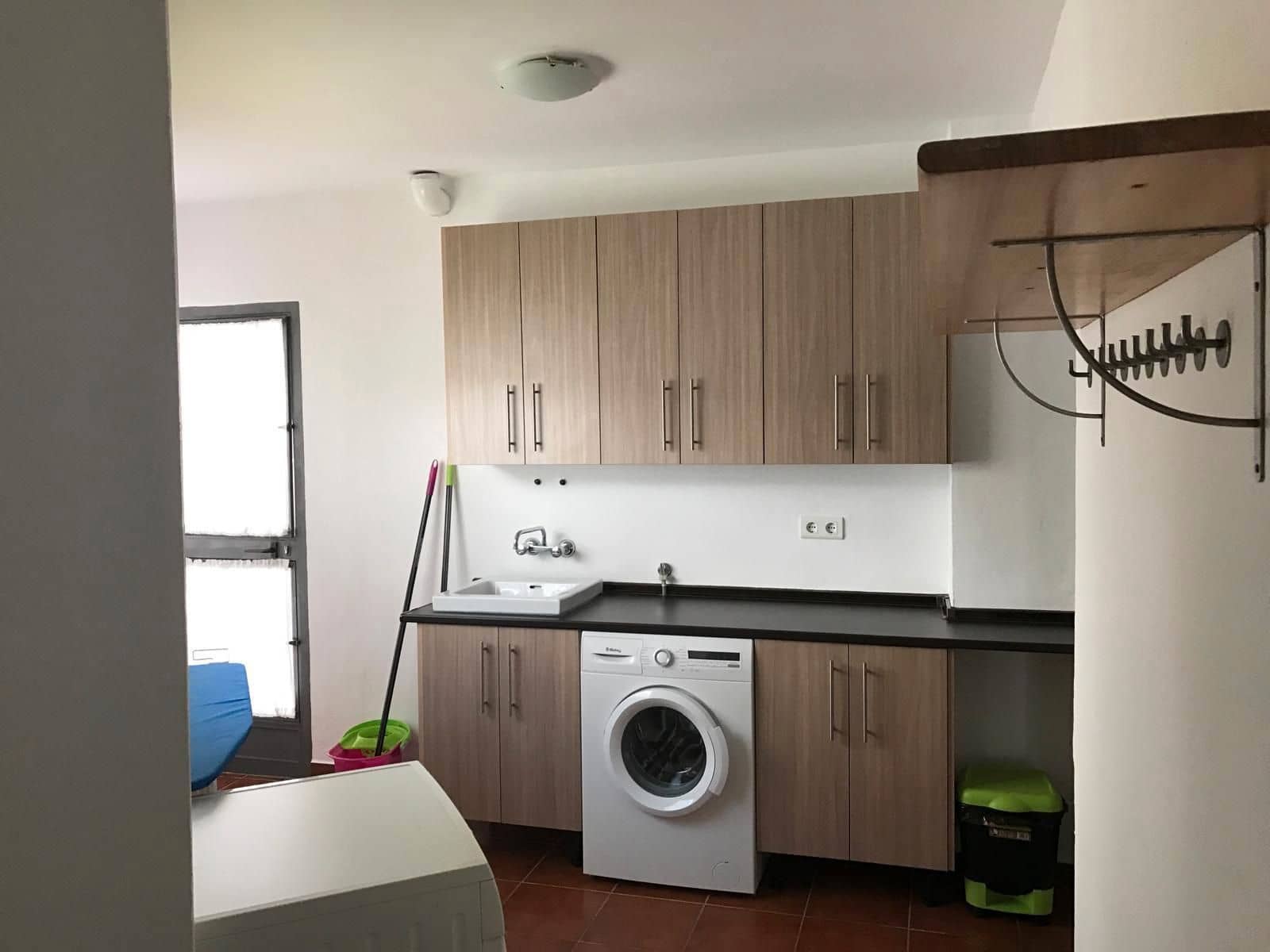 5 soveværelse Villa til salg i Nerja med swimmingpool - € 750.000 (Ref: 8909661)