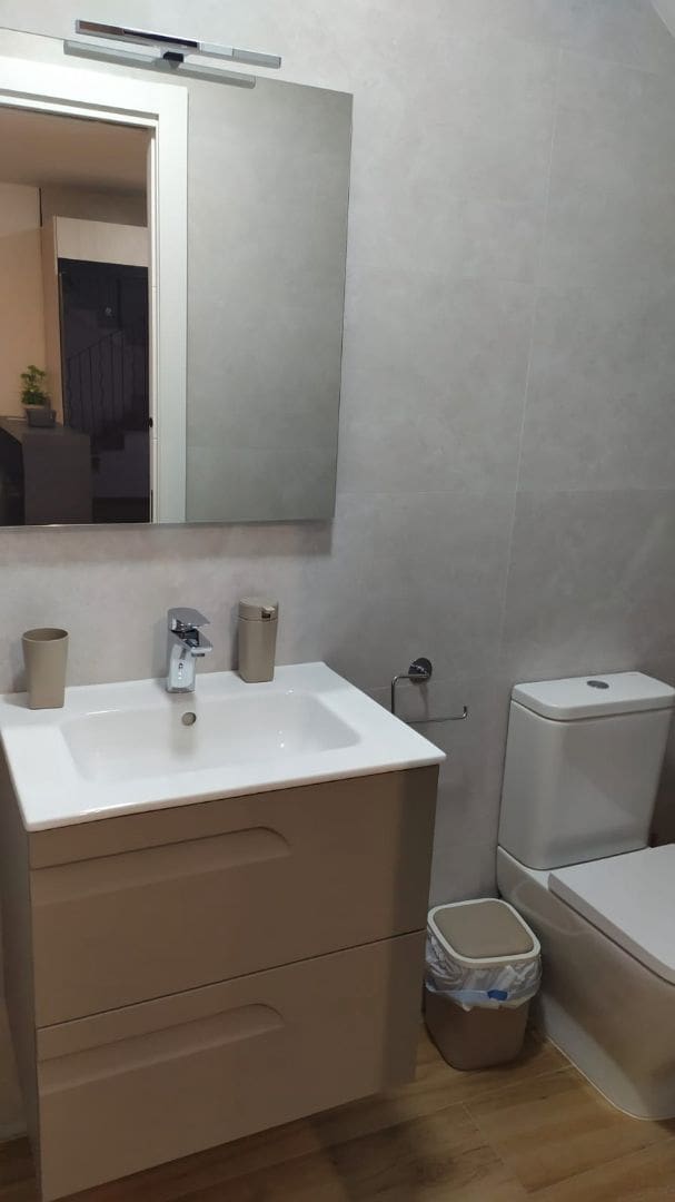 3 soveværelse Semi-Rækkehus til leje i Nerja med garage - € 2.200 (Ref: 8998139)