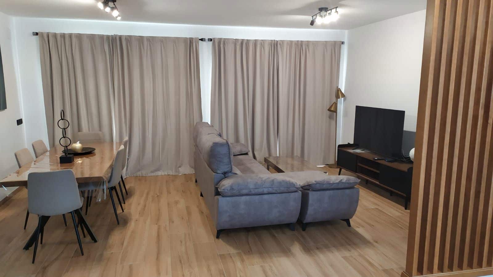 3 soveværelse Semi-Rækkehus til leje i Nerja med garage - € 2.200 (Ref: 8998139)