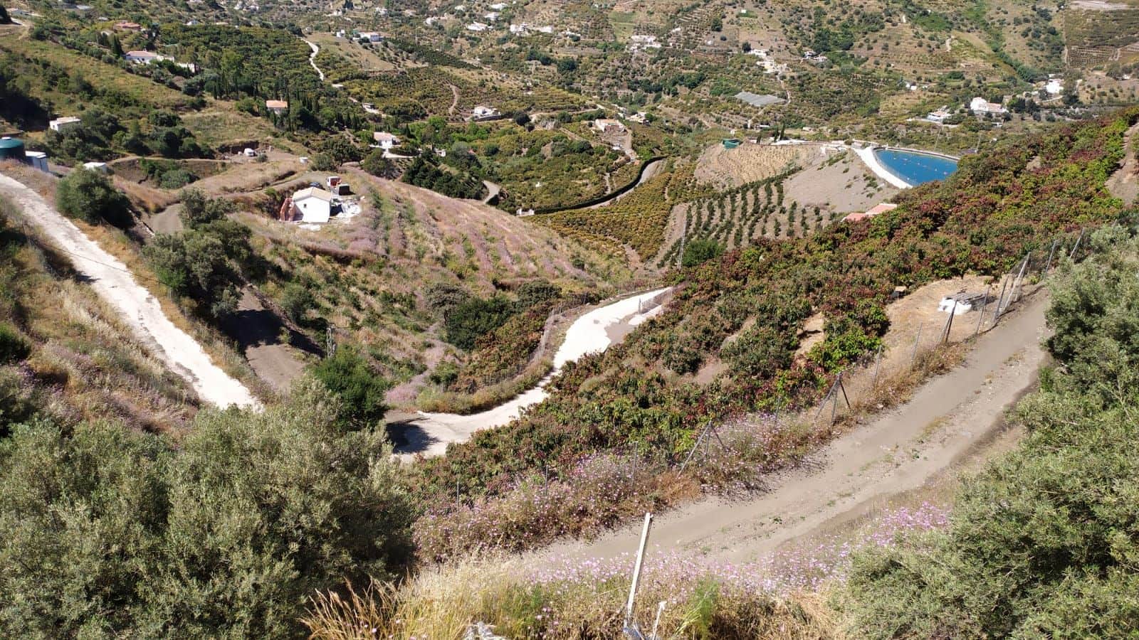 2 chambre Finca/Maison de Campagne à vendre à Torrox avec piscine garage - 350 000 € (Ref: 8998140)