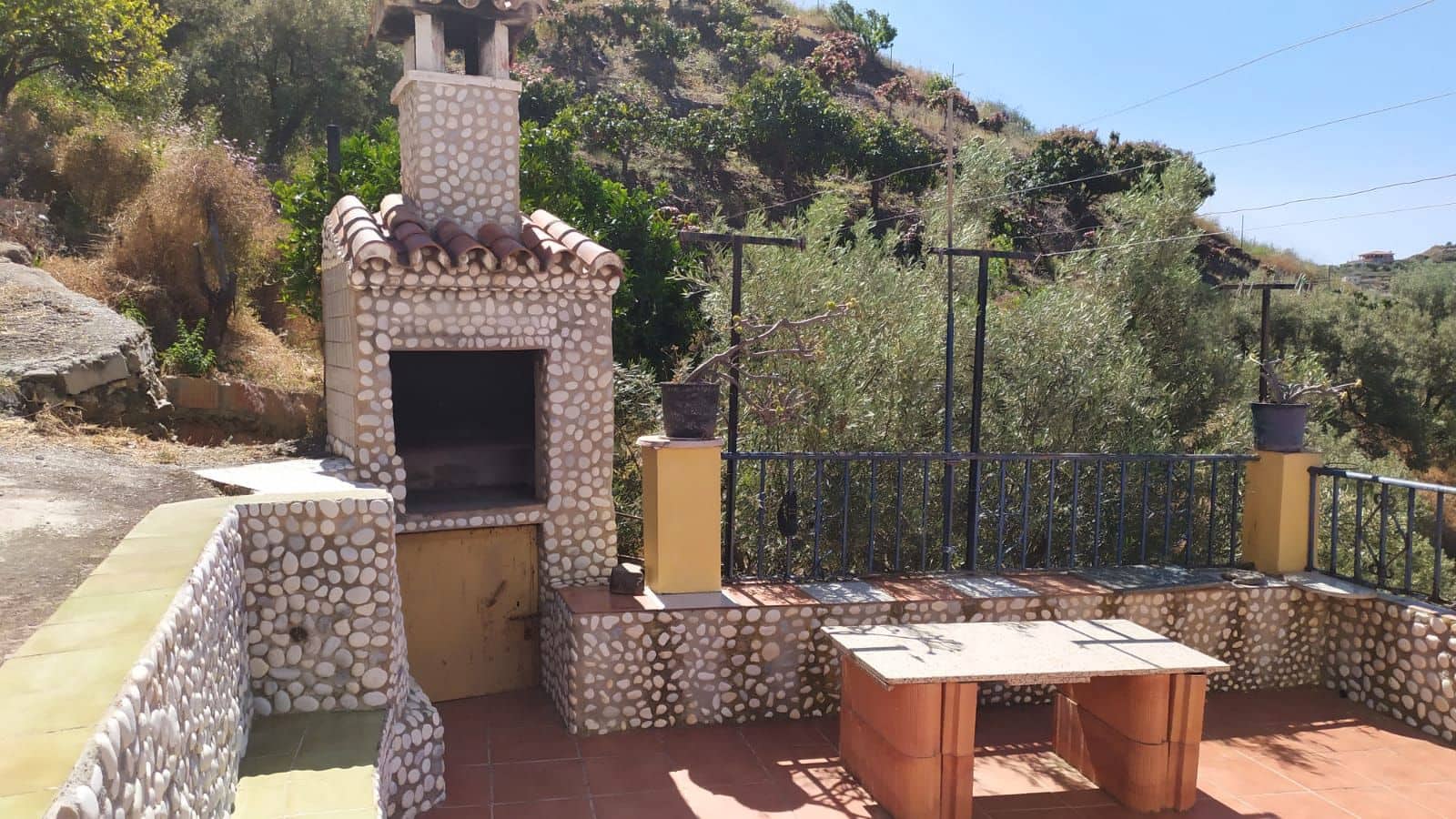 2 chambre Finca/Maison de Campagne à vendre à Torrox avec piscine garage - 350 000 € (Ref: 8998140)