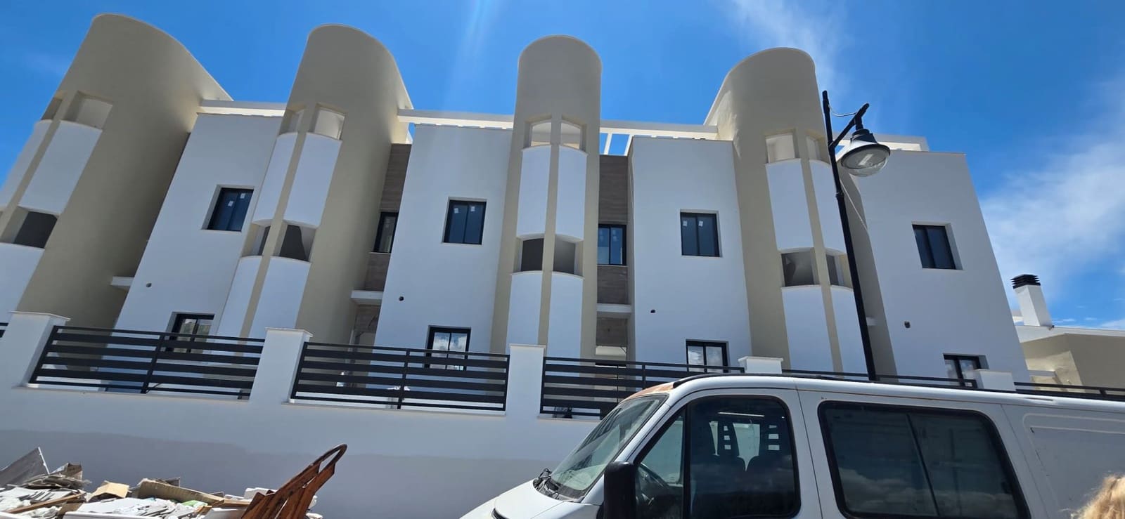 2 soverom Kjedet enebolig til salgs i Torrox med svømmebasseng garasje - € 319 000 (Ref: 9029052)