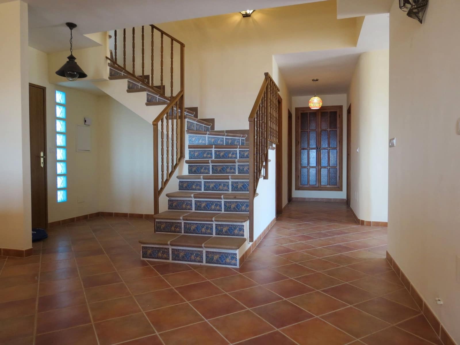 Villa/Maison de 3 chambres à louer à Velez-Malaga avec piscine garage - 2 600 € (Ref: 9096993)