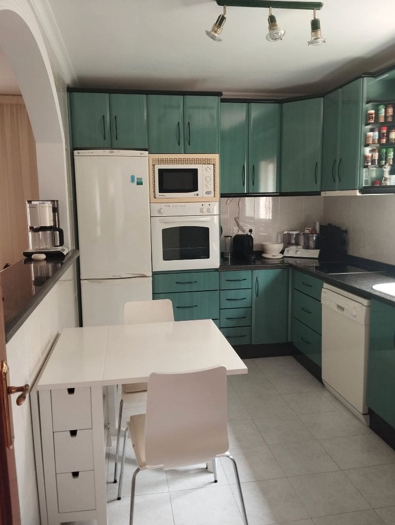 3 sovrum Semi-fristående Villa till salu i Torrox med garage - 290 000 € (Ref: 9128791)