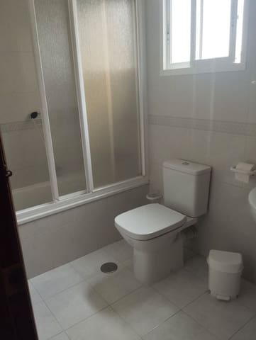 3 sovrum Semi-fristående Villa till salu i Centro Internacional, Torrox med garage - 290 000 € (Ref: 9128791)