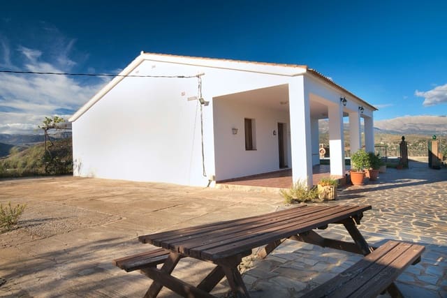 3 soveværelse Finca/Landehus til salg i Comares med swimmingpool garage - € 300.000 (Ref: 9190201)