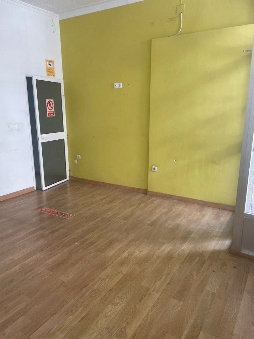 Kommersiell til salgs i Nerja - € 275 000 (Ref: 9207842)