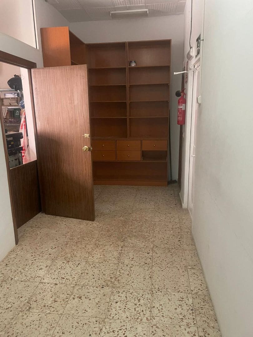 Kommersiell til salgs i Nerja - € 275 000 (Ref: 9207842)