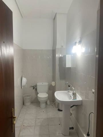 Kommersiell til salgs i Centro, Nerja - € 275 000 (Ref: 9207842)