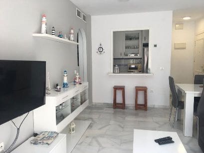 1 soverom Leilighet til leie i Torrox med svømmebasseng - € 800 (Ref: 9221885)