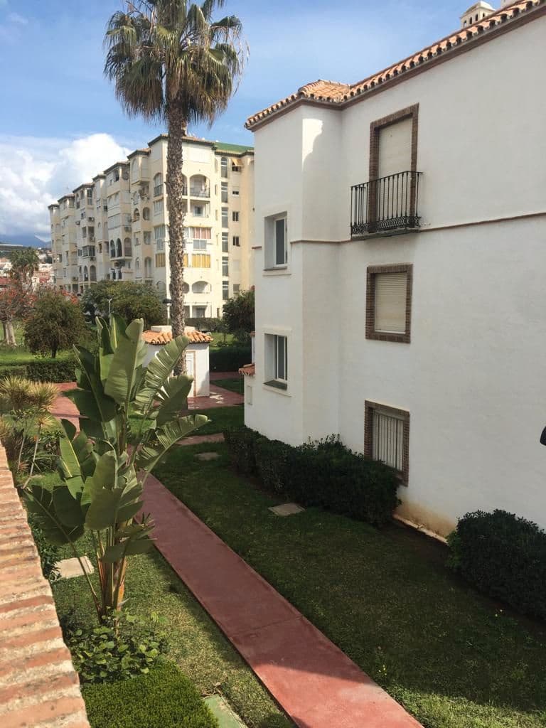 1 soverom Leilighet til leie i Torrox med svømmebasseng - € 800 (Ref: 9221885)