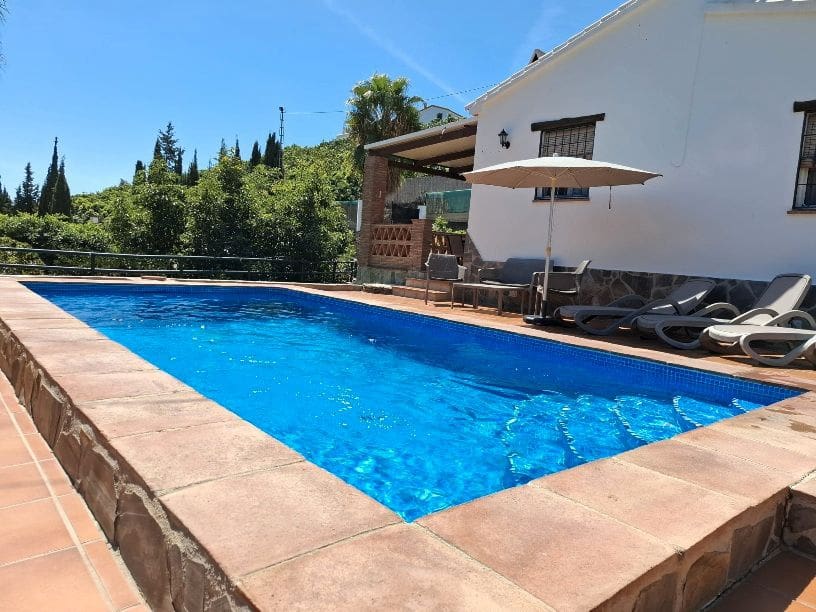 1 quarto Quinta/Casa Rural para venda em Frigiliana com piscina garagem - 365 000 € (Ref: 9231384)