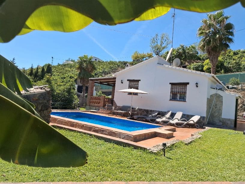 1 quarto Quinta/Casa Rural para venda em Frigiliana com piscina garagem - 365 000 € (Ref: 9231384)