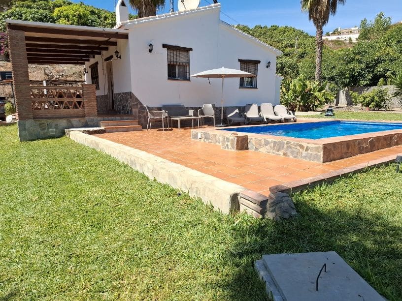 1 quarto Quinta/Casa Rural para venda em Frigiliana com piscina garagem - 365 000 € (Ref: 9231384)