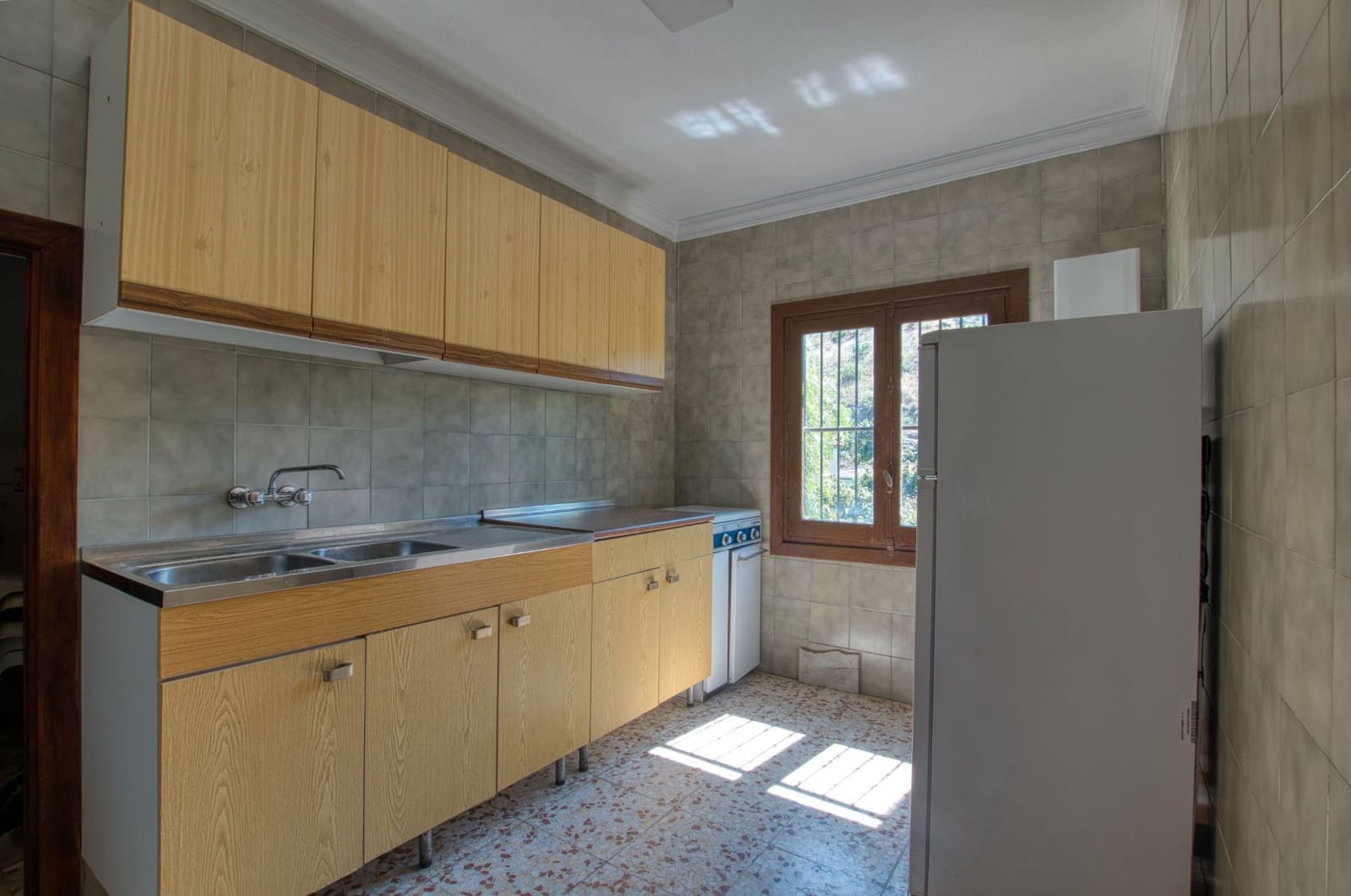 2 soveværelse Byhus til salg i Vinuela med garage - € 155.000 (Ref: 9235785)