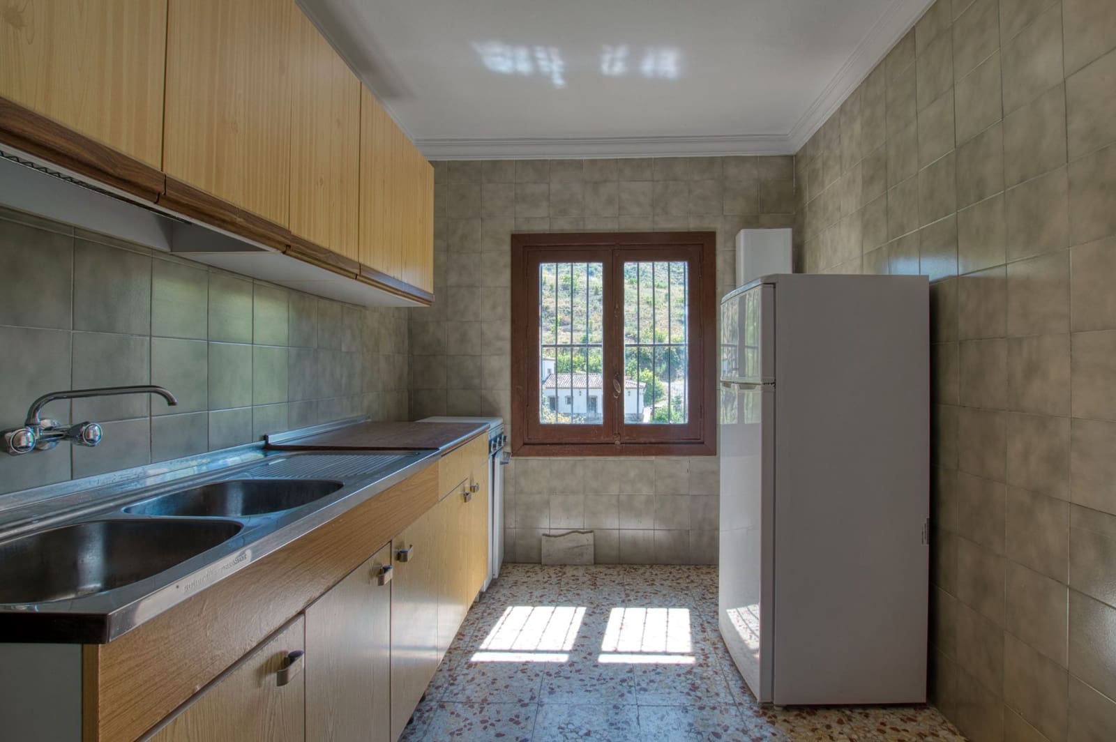 2 soveværelse Byhus til salg i Vinuela med garage - € 155.000 (Ref: 9235785)