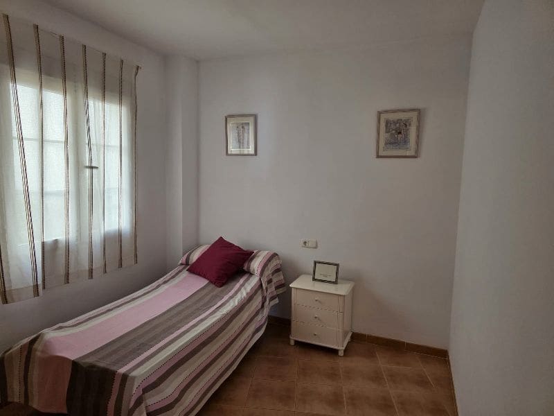 2 soveværelse Lejlighed til salg i Nerja med swimmingpool garage - € 285.000 (Ref: 9247696)