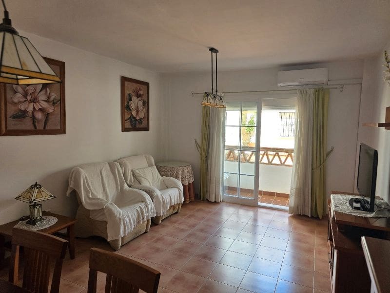 2 soveværelse Lejlighed til salg i Nerja med swimmingpool garage - € 285.000 (Ref: 9247696)