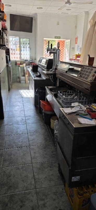 Erhverv til leje i Nerja - € 1.300 (Ref: 9255939)