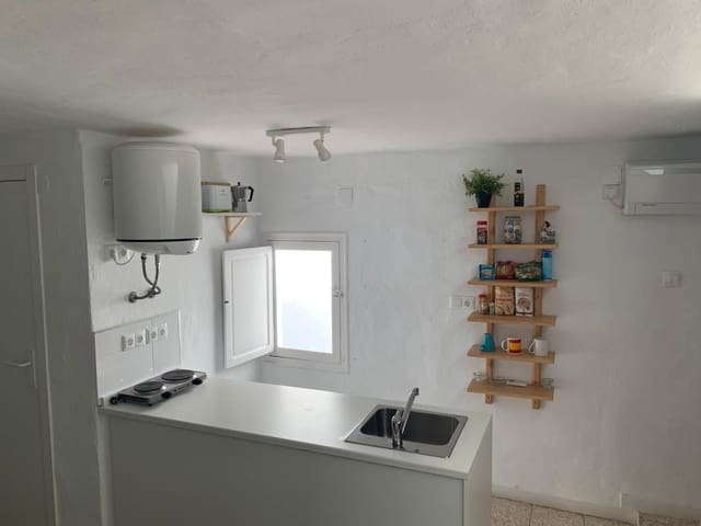 2 makuuhuone Omakotitalo myytävänä paikassa Centro, Nerja - 325 000 € (Ref: 9283100)