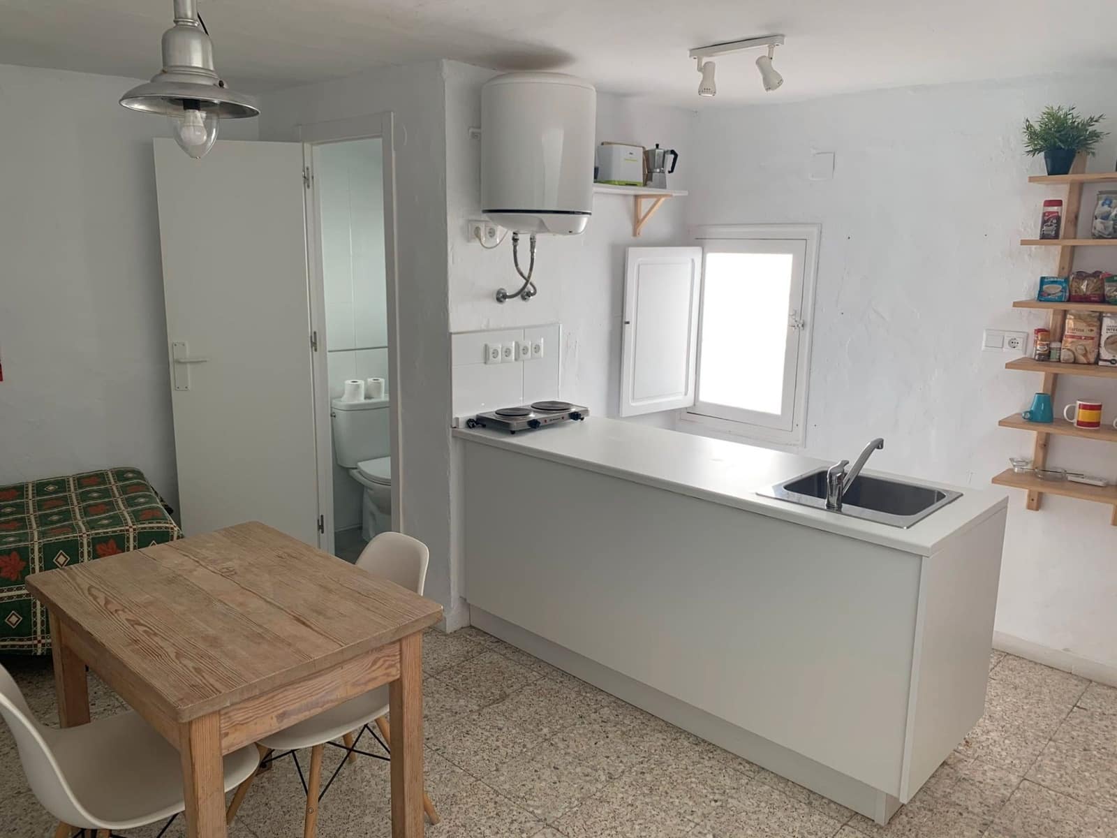 2 makuuhuone Omakotitalo myytävänä paikassa Nerja - 325 000 € (Ref: 9283100)