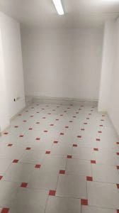 Kommersiell til leie i Nerja - € 950 (Ref: 9288299)