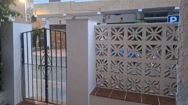 3 bedroom Flat for sale in Almunecar - € 273,000 (Ref: 9293417)