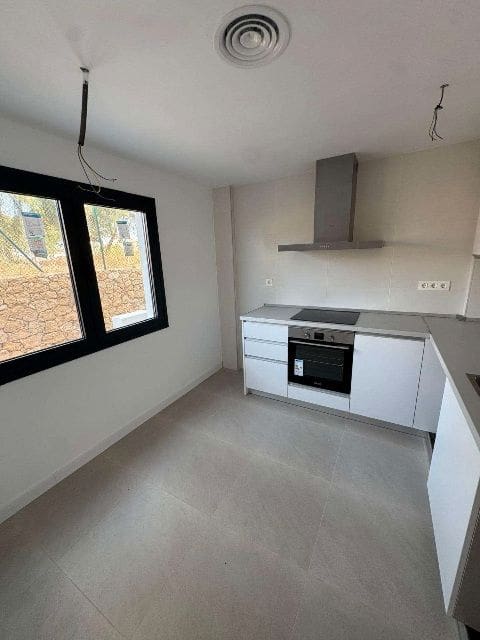 3 bedroom Villa for sale in Velez-Malaga with pool garage - € 479,000 (Ref: 9293419)