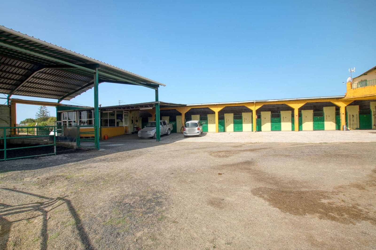 Grunde uden byggetilladelser til salg i Velez-Malaga - € 1.180.000 (Ref: 9293428)