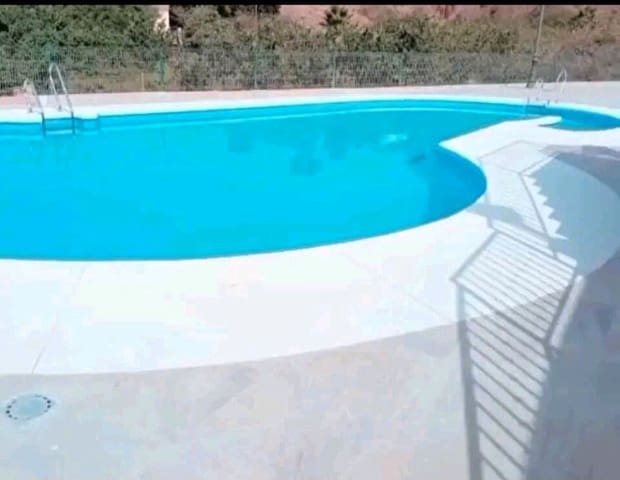 2 soverom Villa til leie i Avda Pescia - Ctra de Frigiliana, Nerja med svømmebasseng garasje - € 1 300 (Ref: 9296164)