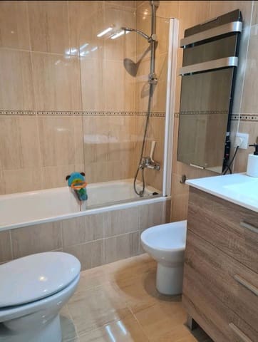 2 soverom Villa til leie i Avda Pescia - Ctra de Frigiliana, Nerja med svømmebasseng garasje - € 1 300 (Ref: 9296164)