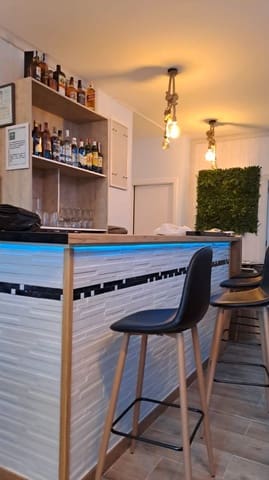 Local Commercial à louer à Centro, Nerja - 1 000 € (Ref: 9296368)