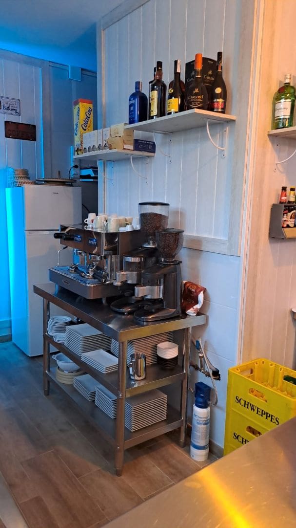 Komercyjne do wynajęcia w Nerja - 1 000 € (Ref: 9296368)