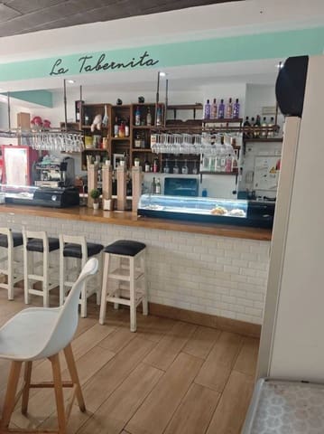 Erhverv til leje i Chaparil - Torrecilla - Punta Lara, Nerja - € 1.600 (Ref: 9297479)