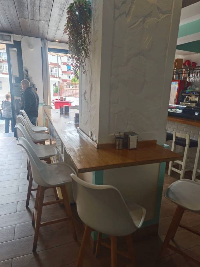 Erhverv til leje i Nerja - € 1.600 (Ref: 9297479)