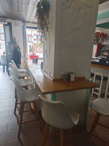 Erhverv til leje i Chaparil - Torrecilla - Punta Lara, Nerja - € 1.600 (Ref: 9297479)