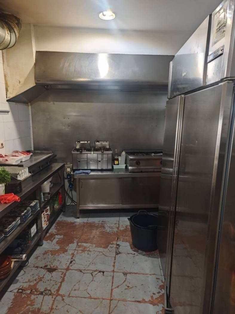 Erhverv til leje i Nerja - € 1.600 (Ref: 9297479)