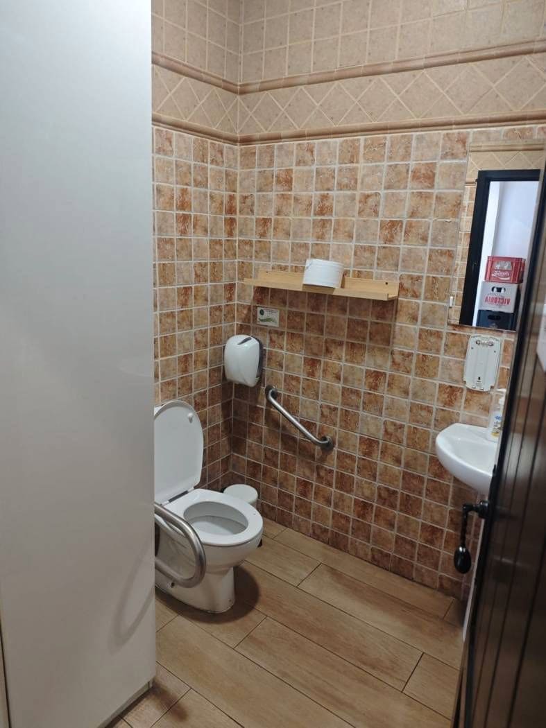 Erhverv til leje i Nerja - € 1.600 (Ref: 9297479)