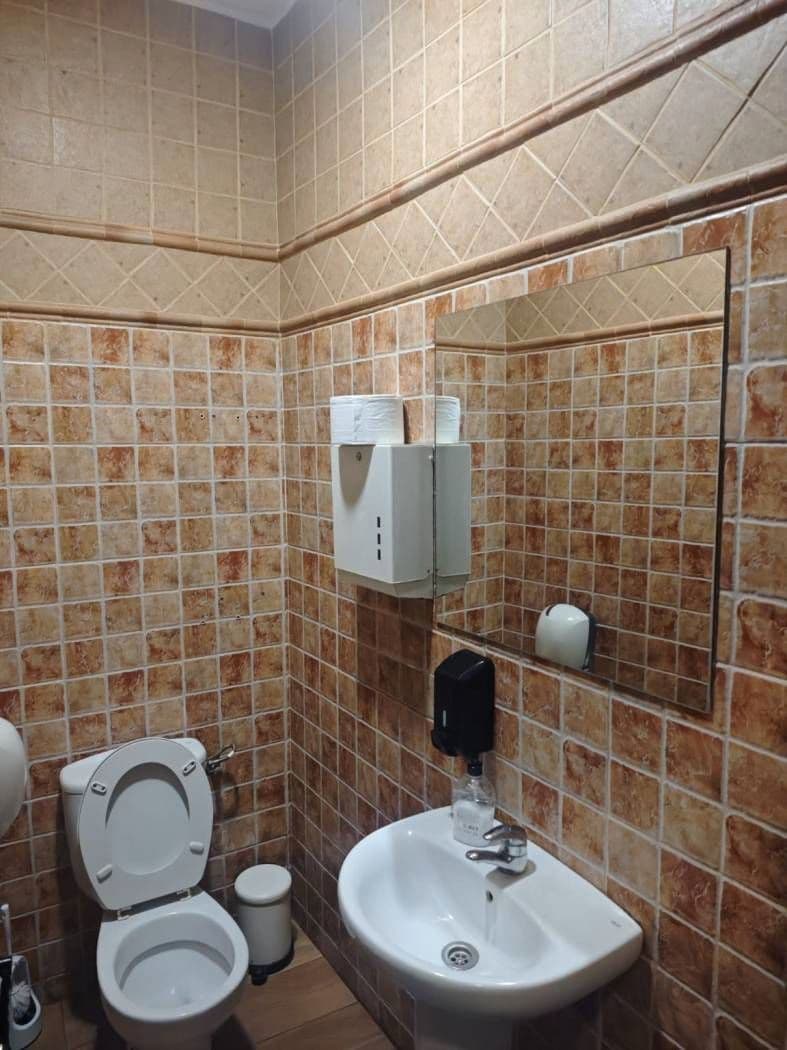 Erhverv til leje i Nerja - € 1.600 (Ref: 9297479)