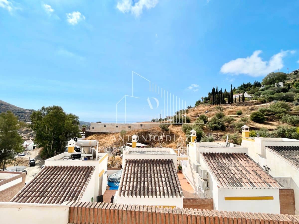 3 soverom Hus til salgs i Torrox med garasje - € 269 000 (Ref: 9309102)