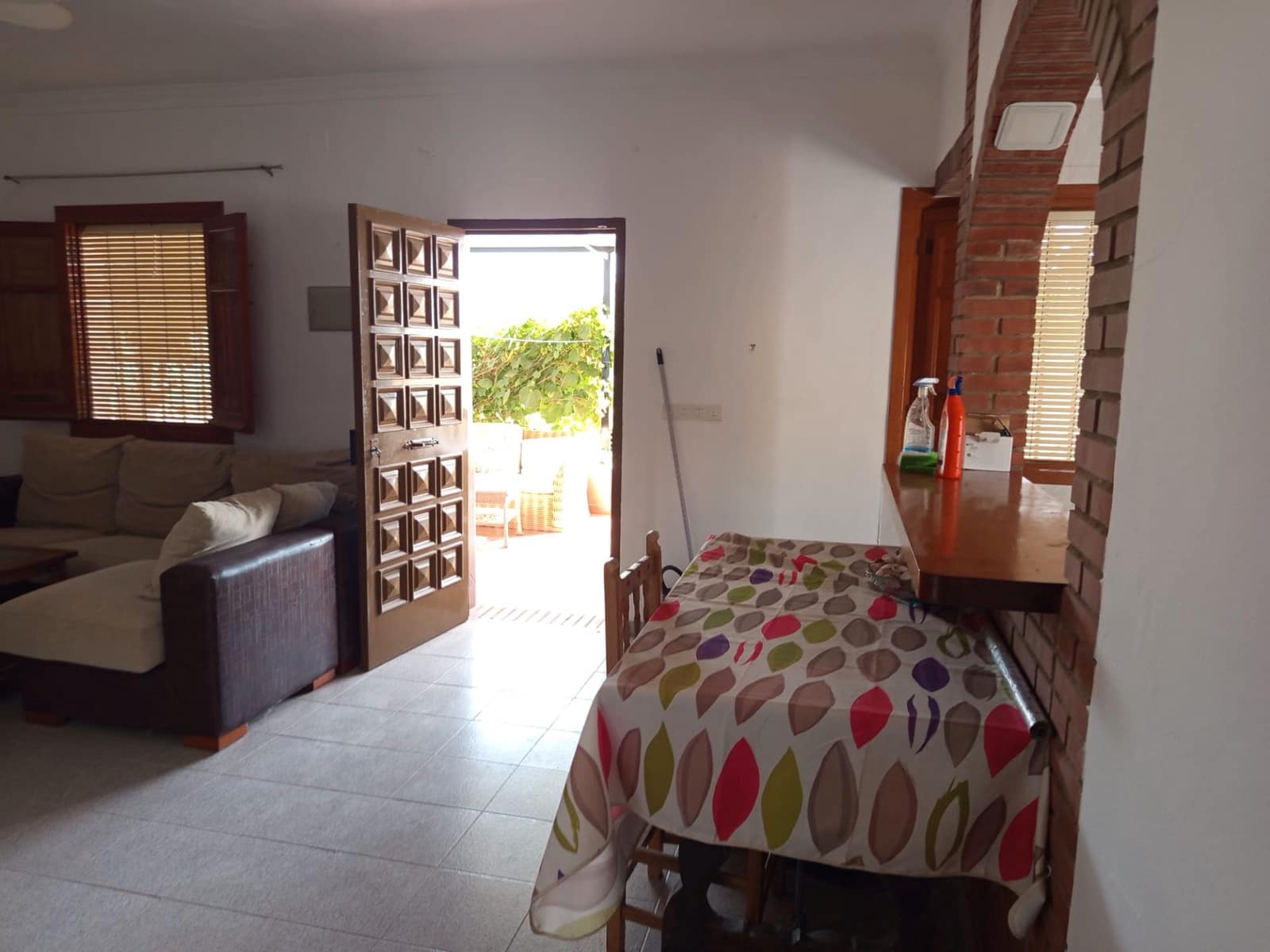 2 soveværelse Finca/Landehus til leje i Nerja med swimmingpool garage - € 950 (Ref: 9312090)