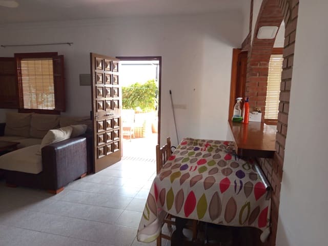 2 soveværelse Finca/Landehus til leje i Avda Pescia - Ctra de Frigiliana, Nerja med swimmingpool garage - € 950 (Ref: 9312090)