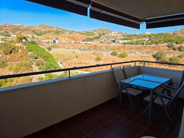 2 sypialnia Apartament na sprzedaż w Torrox Pueblo, Torrox z basenem garażem - 199 900 € (Ref: 9340149)