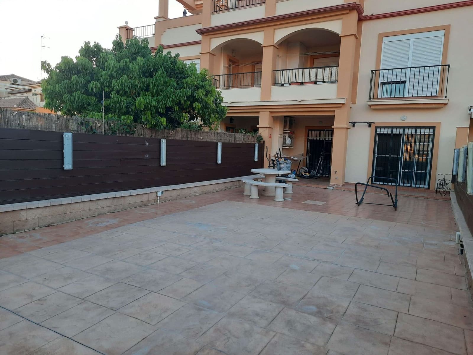 3 bedroom Flat for sale in Velez-Malaga with pool - € 290,000 (Ref: 9345207)